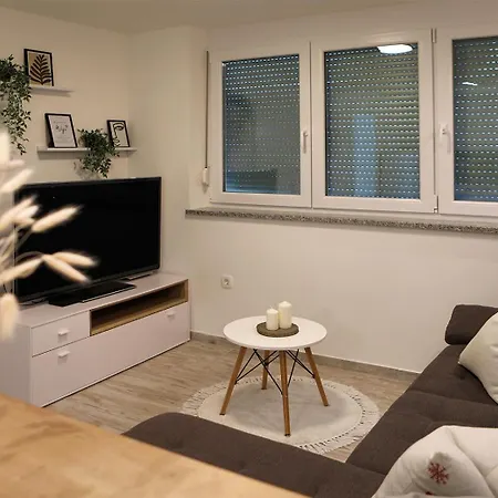 Esti's Oasis